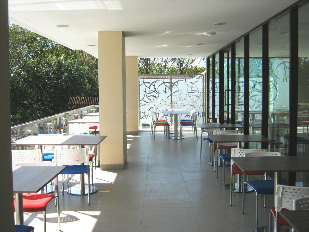 Cordela Hotel Cirebon Exteriér fotografie
